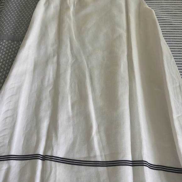 Plus Dress - Picture 3 of 5